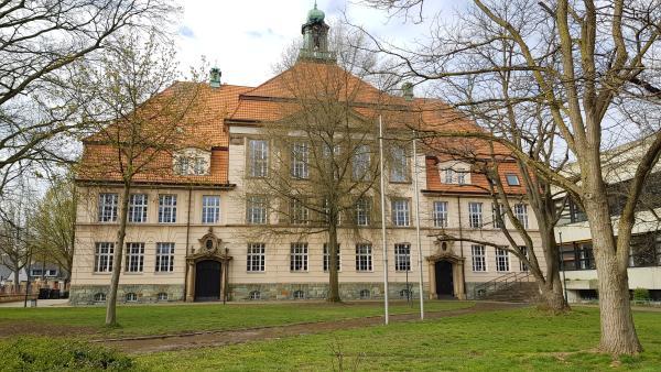 Elternsprechtag an am Freitag, dem 8.5.2026, von 13.30 Uhr bis 18.30 Uhr